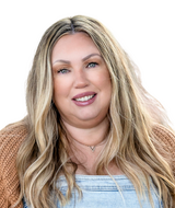 Book an Appointment with Danielle Shoup at Cambridge Location
