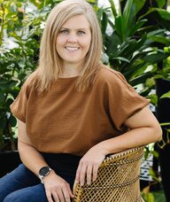 Book an Appointment with Amy Lucas for Free Video Connection Call