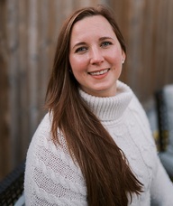 Book an Appointment with Amanda Sinclair for Therapy