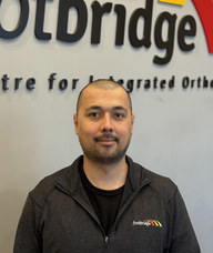 Book an Appointment with Matt Szeto for Physiotherapy