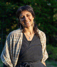 Book an Appointment with Zoë Larigakis for Acupuncture