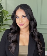 Book an Appointment with Hanna Virdi at VALUNA med + skin lounge