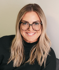 Book an Appointment with Lisa Kimmerly for Counselling