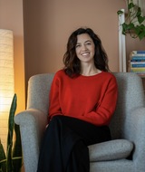 Book an Appointment with Jennifer Thomas at Online Therapy