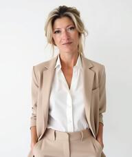 Book an Appointment with Daina Havens for Counselling