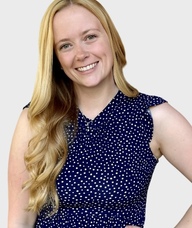 Book an Appointment with Hanna Moore for Chiropractic